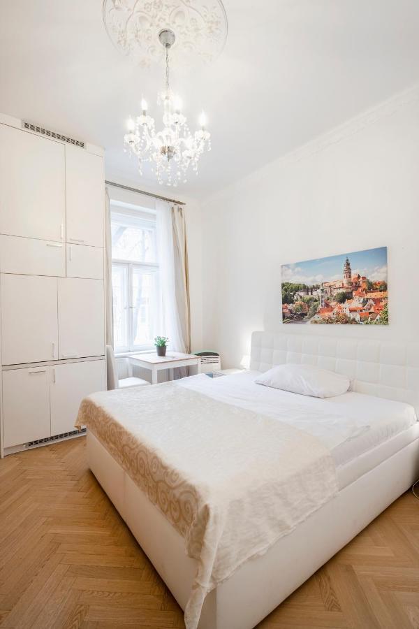Prague Palace - Wenceslas Square Extérieur photo